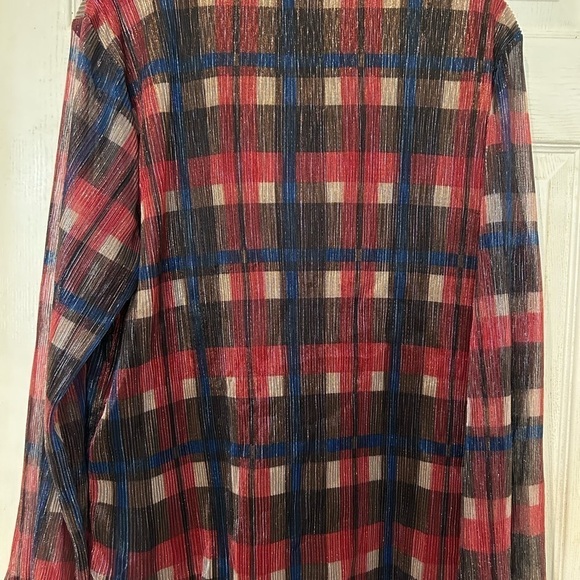 NWOT Zoey & Leelo Multi Colored Shimmering Top. - Picture 8 of 9